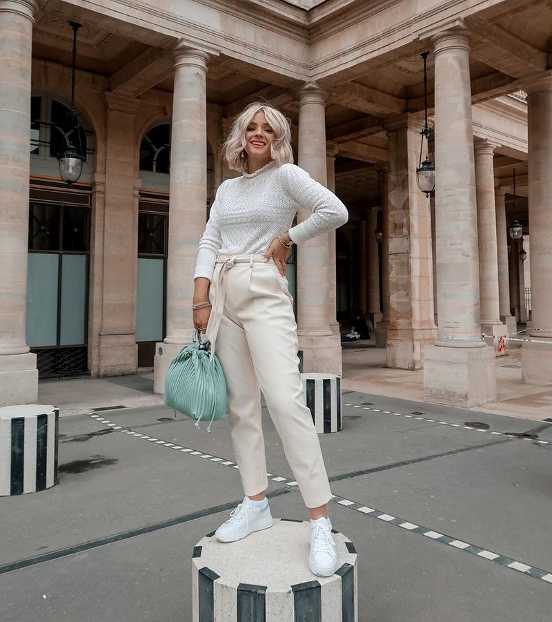 Модные брюки 2026 – фото, модные образы