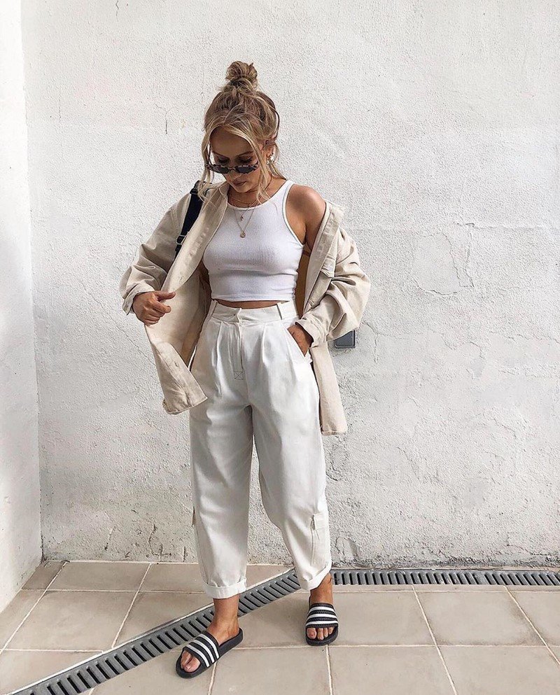 Модные брюки 2026 – фото, модные образы