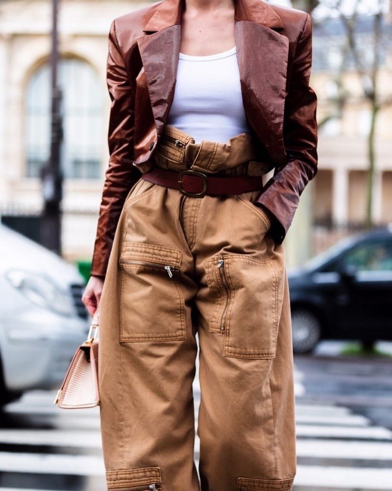 Модные брюки 2026 – фото, модные образы