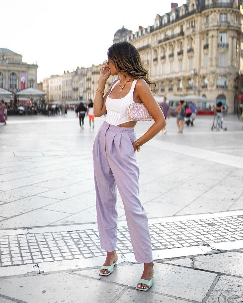 Модные брюки 2026 – фото, модные образы