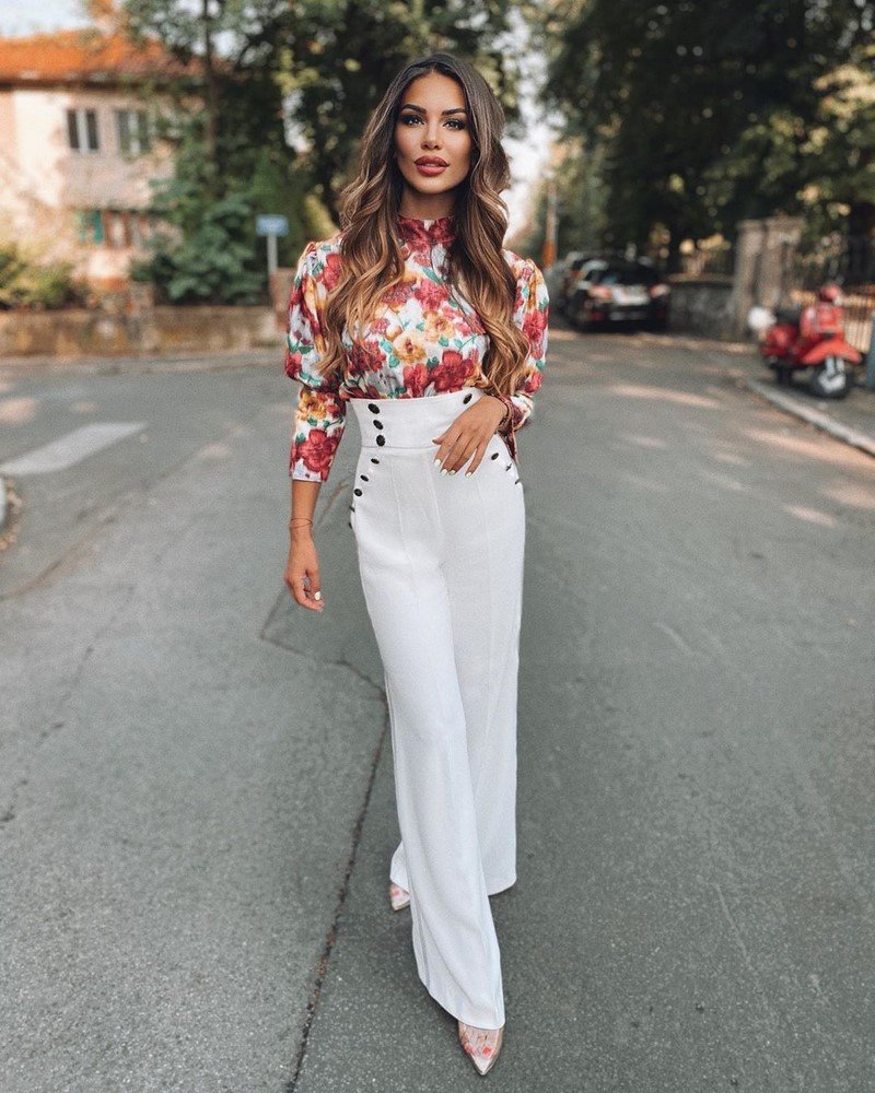 Модные брюки 2026 – фото, модные образы