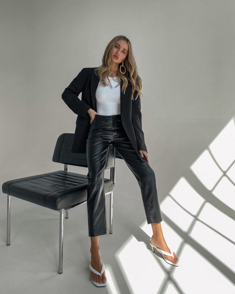 Модные брюки 2026 – фото, модные образы