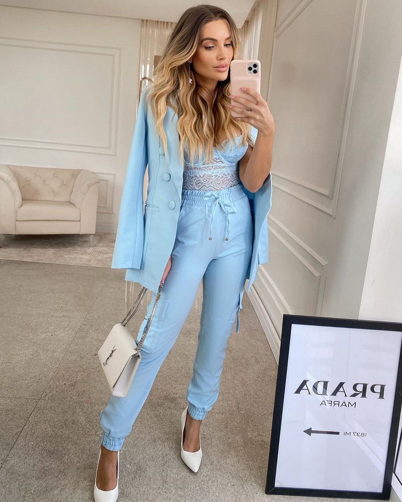 Модные брюки 2026 – фото, модные образы