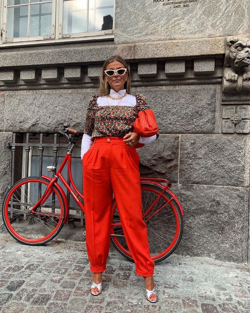 Модные брюки 2026 – фото, модные образы