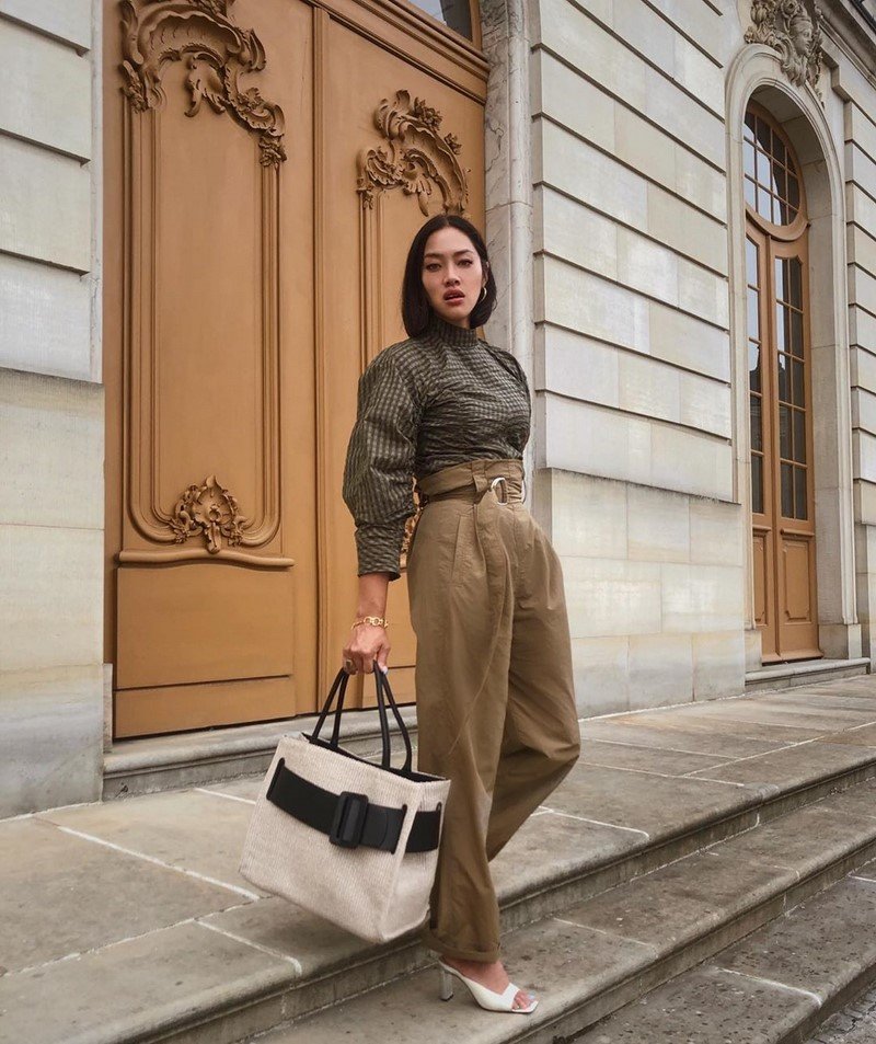 Модные брюки 2026 – фото, модные образы