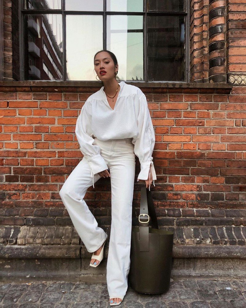 Модные брюки 2026 – фото, модные образы