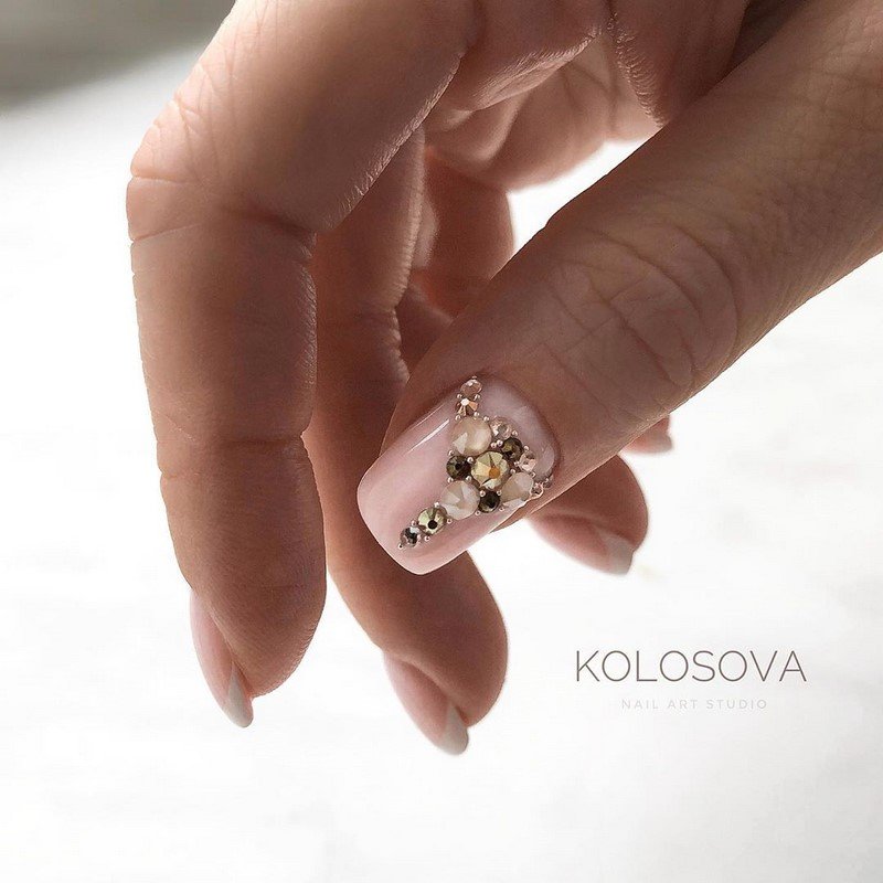 Новинки маникюра зима 2026-2027: тренды и тенденции