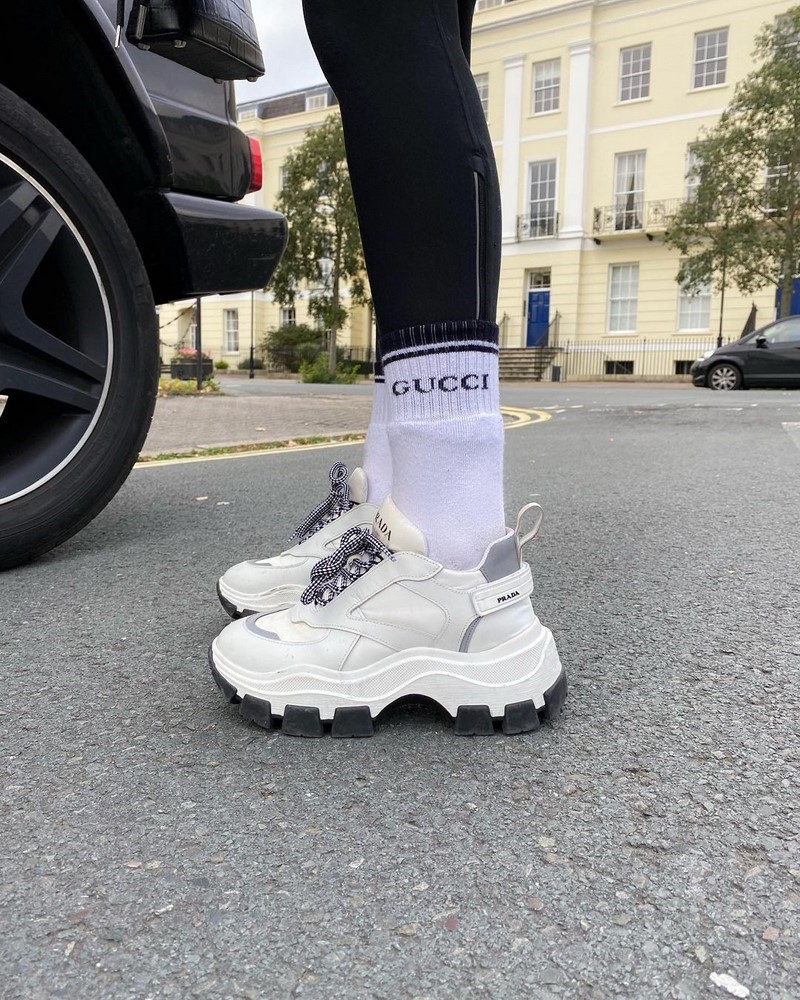 Модные женские кроссовки 2026. Трендовые и актуальные модели кроссовок для женщин