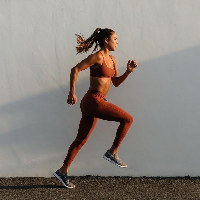 Лучшие упражнения для стройных ножек: советы, как добиться идеальных ног