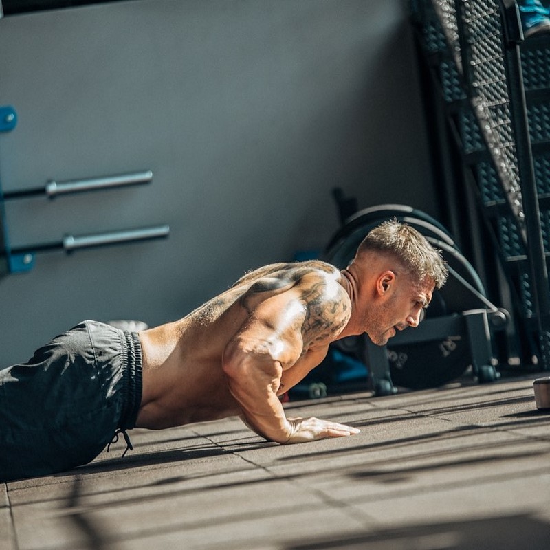 Эффективные упражнения для дома и не только: как поддерживать свою фигуру в форме