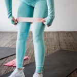 Чарующий маникюр с фольгой 2026 – модные новинки и стили