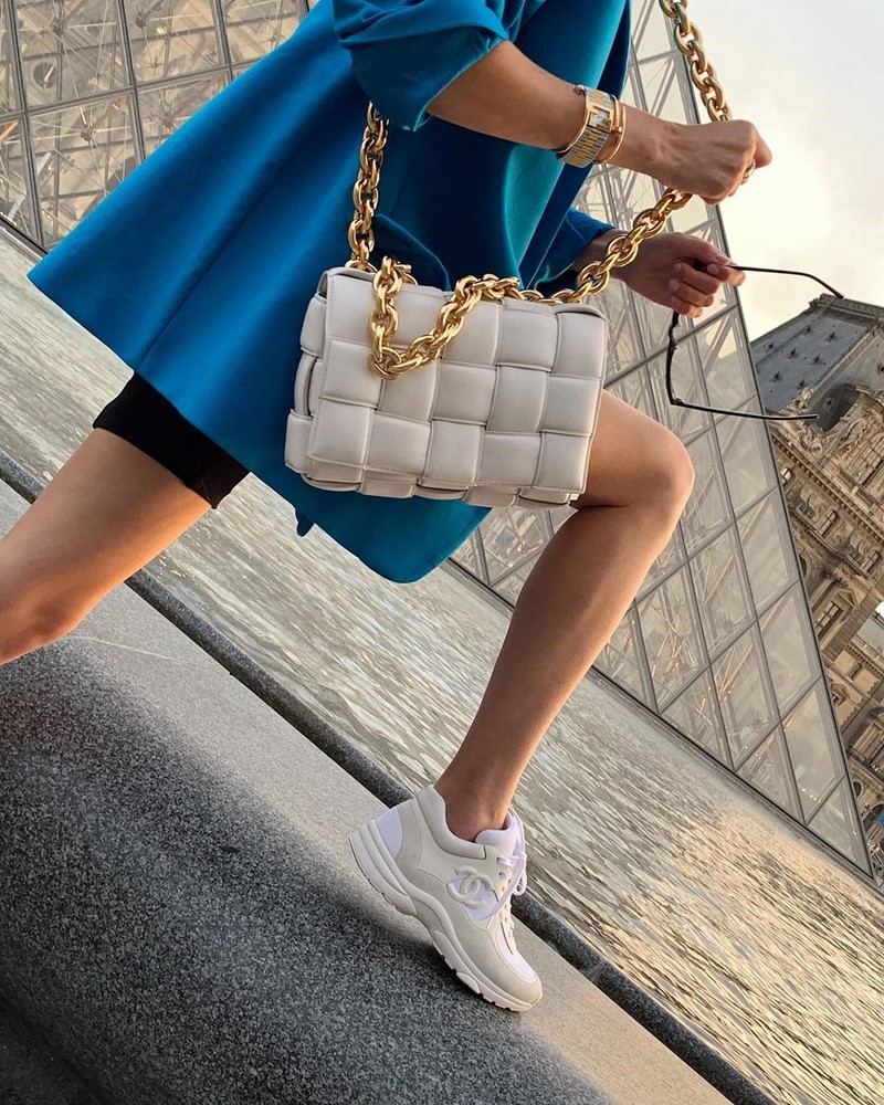 Модные женские кроссовки 2026. Трендовые и актуальные модели кроссовок для женщин