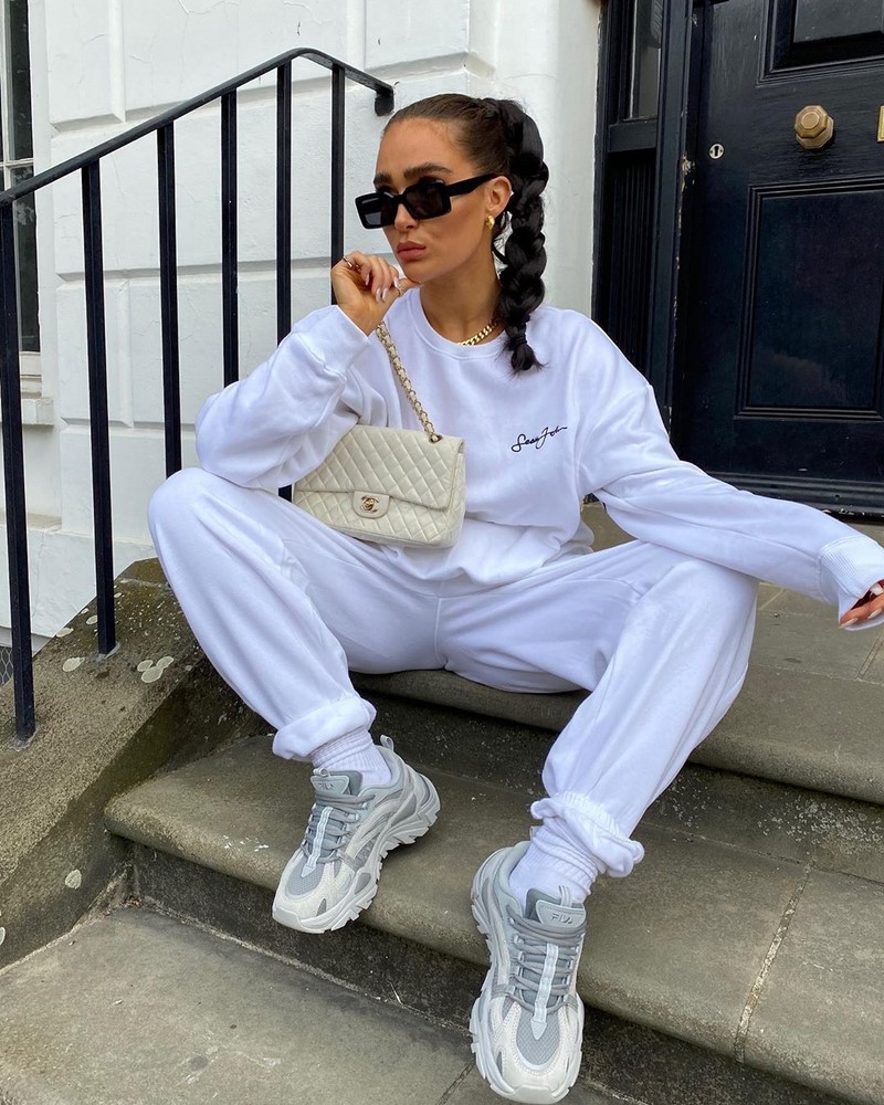 Модные женские кроссовки 2026. Трендовые и актуальные модели кроссовок для женщин