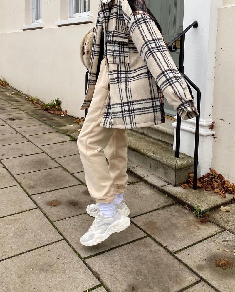 Модные женские кроссовки 2026. Трендовые и актуальные модели кроссовок для женщин