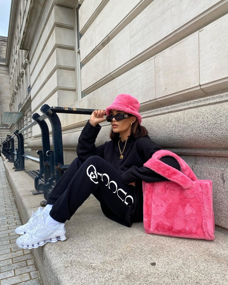 Модные женские кроссовки 2026. Трендовые и актуальные модели кроссовок для женщин