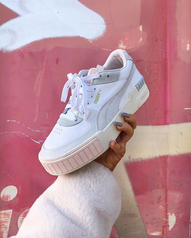 Модные женские кроссовки 2026. Трендовые и актуальные модели кроссовок для женщин