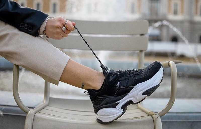 Модные женские кроссовки 2026. Трендовые и актуальные модели кроссовок для женщин