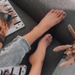 Модные ногти с надписями2026: топовые идеи