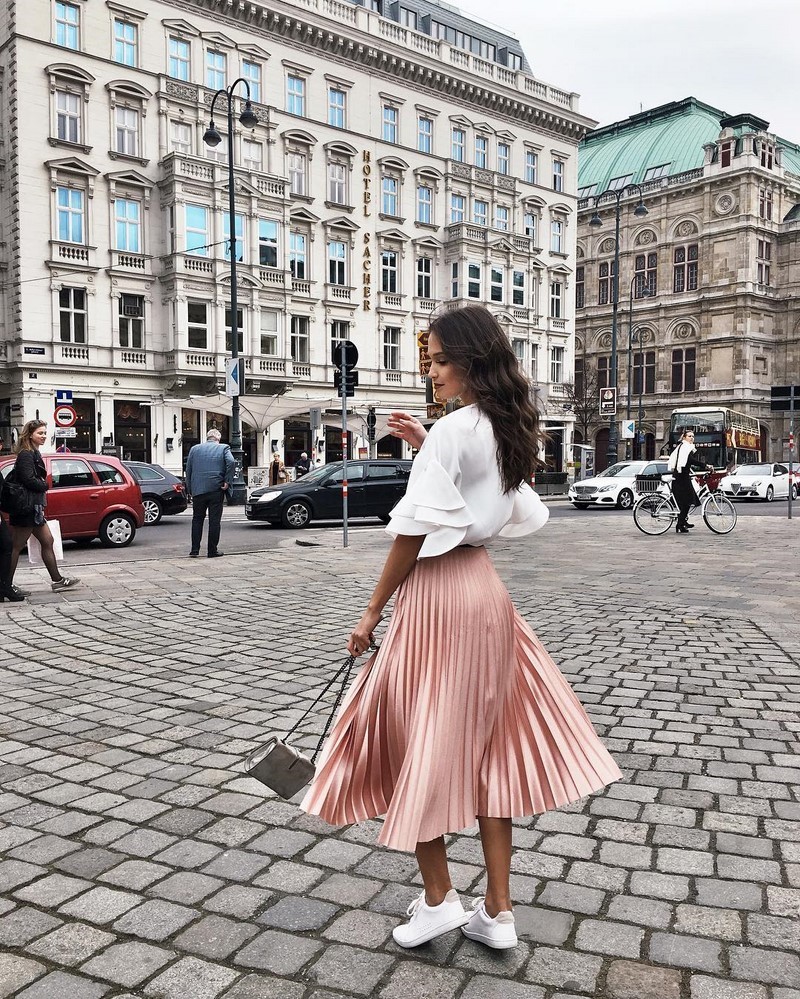 Топовые модели юбки плиссе 2026. Как создать стильные образы с юбкой плиссе?