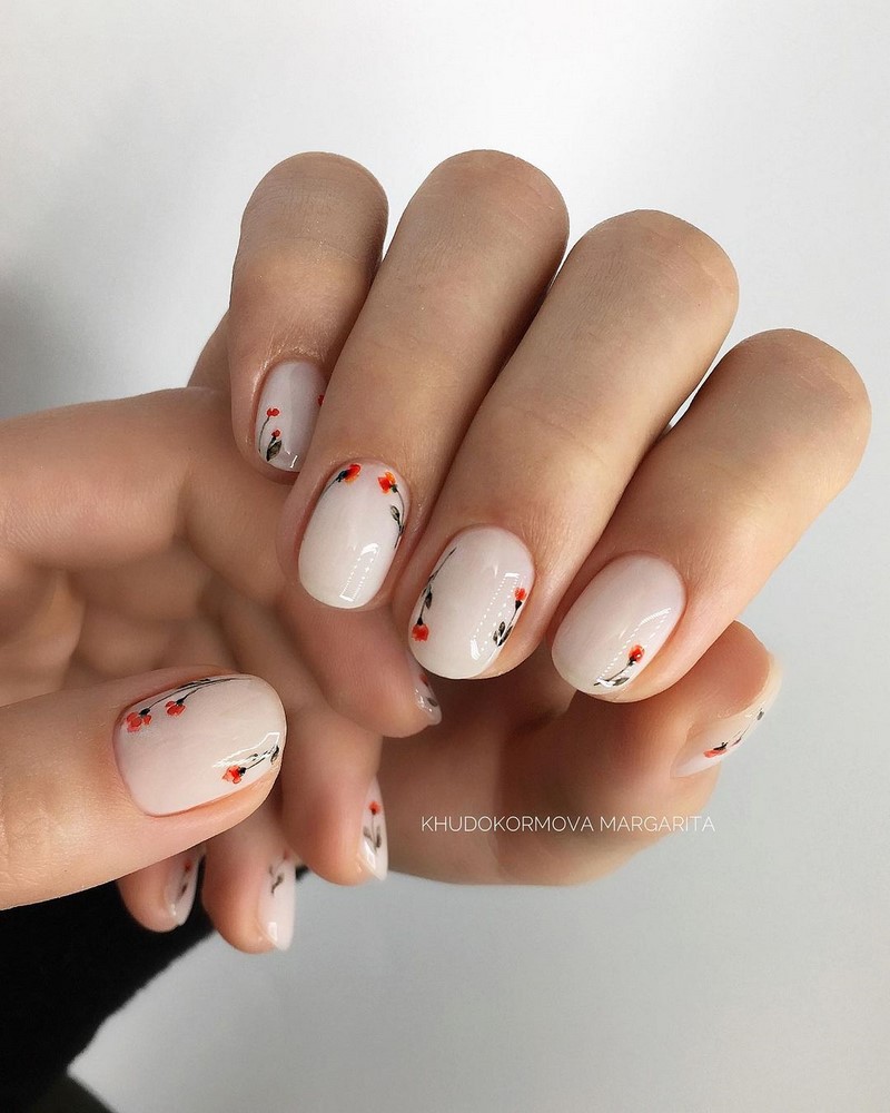 Цветочный маникюр 2026: фото, идеи маникюра с цветами