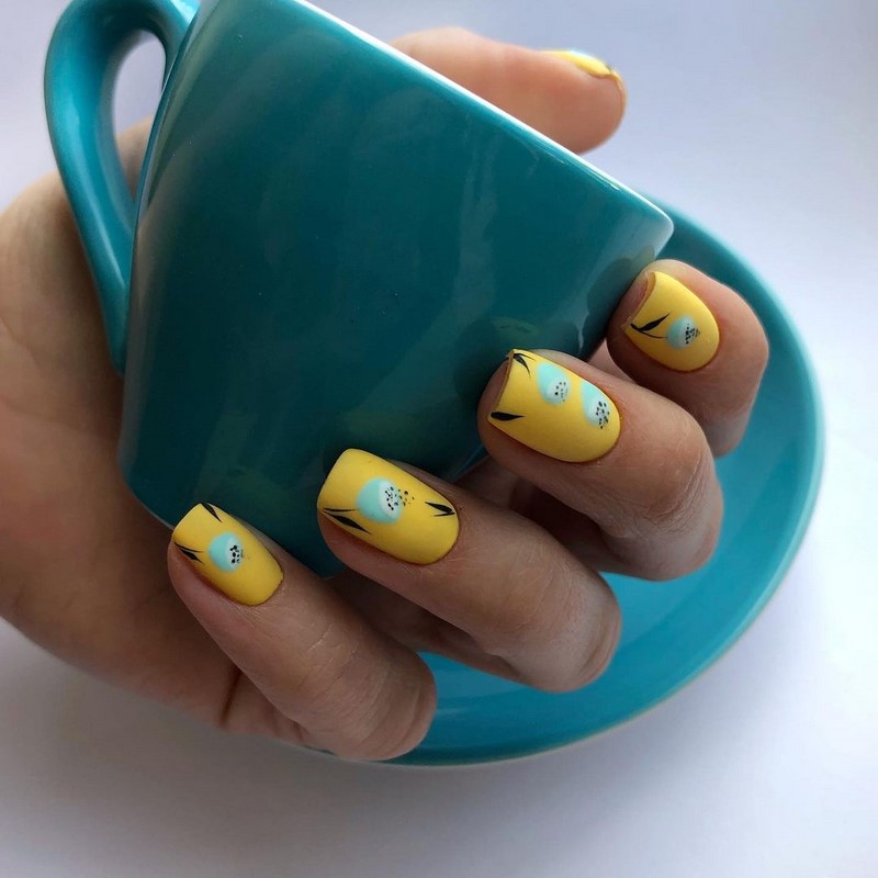 Цветочный маникюр 2026: фото, идеи маникюра с цветами