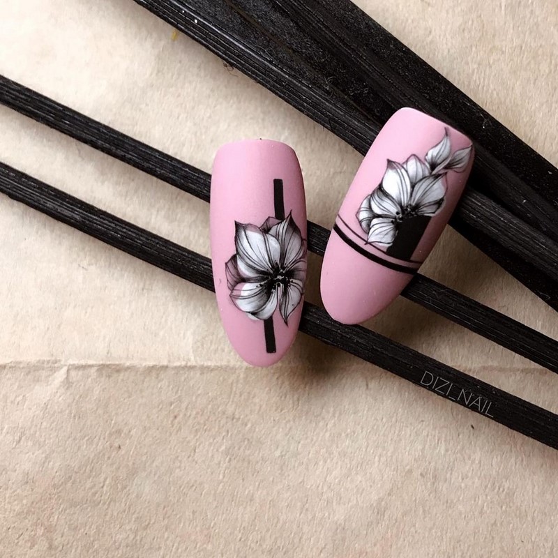 Цветочный маникюр 2026: фото, идеи маникюра с цветами