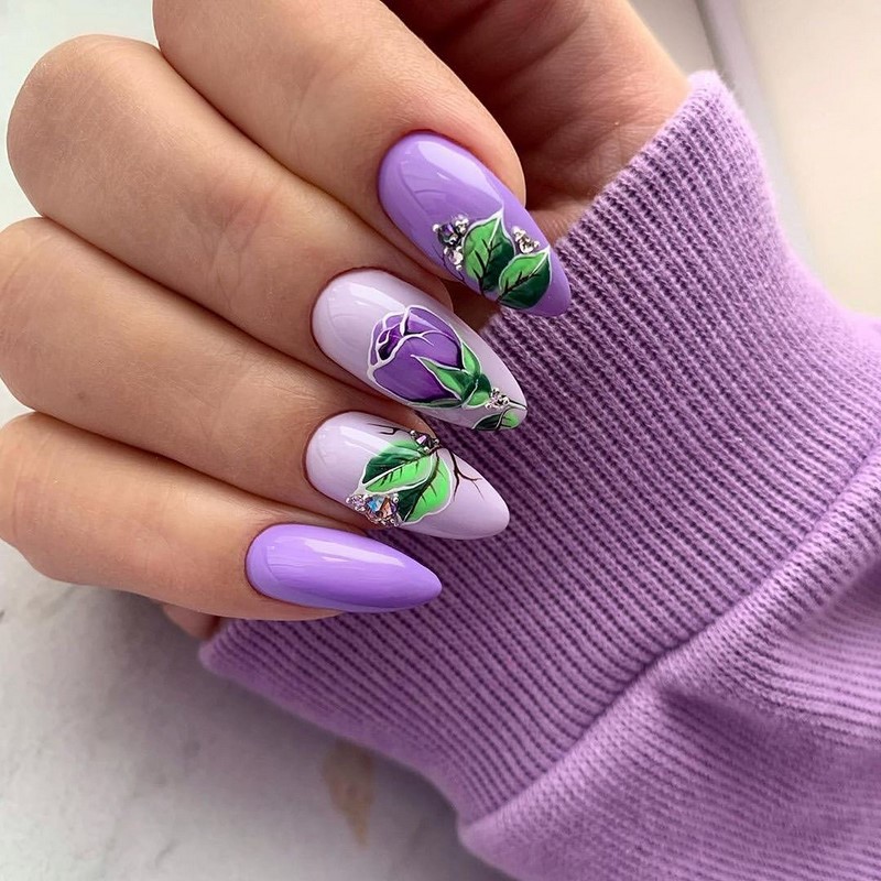 Цветочный маникюр 2026: фото, идеи маникюра с цветами