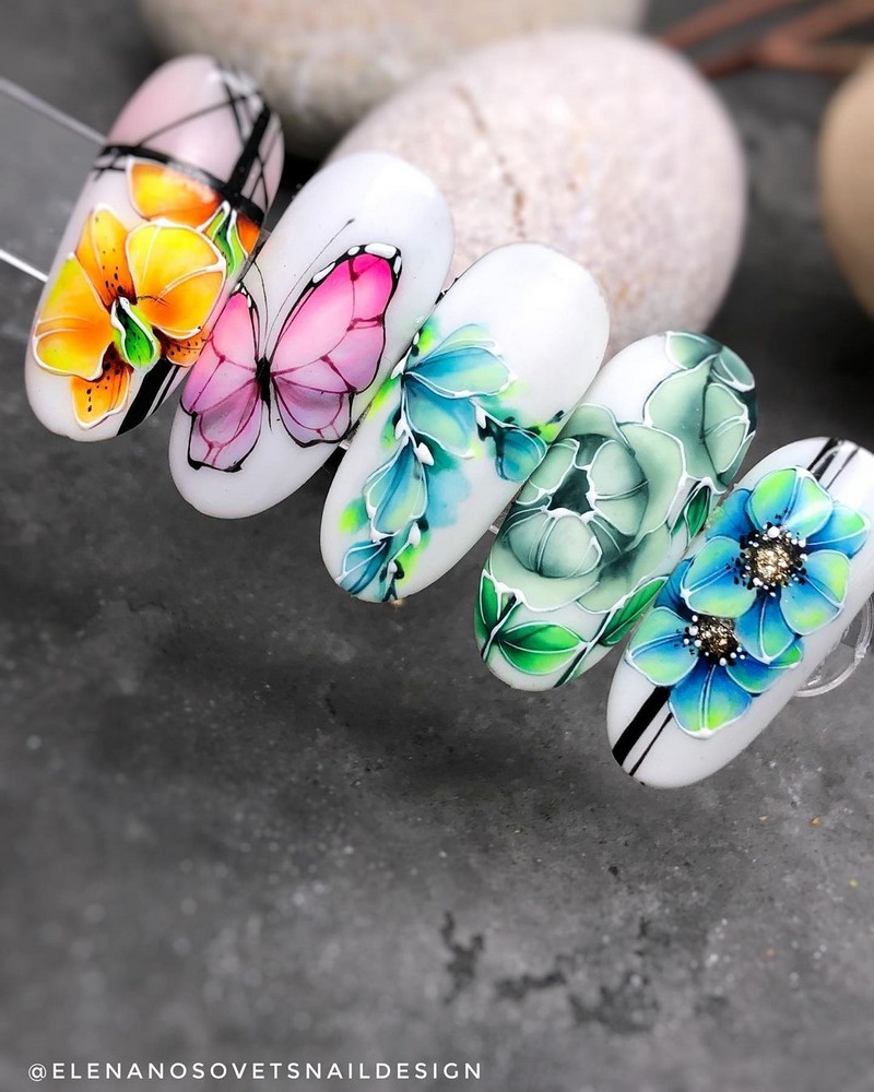 Цветочный маникюр 2026: фото, идеи маникюра с цветами