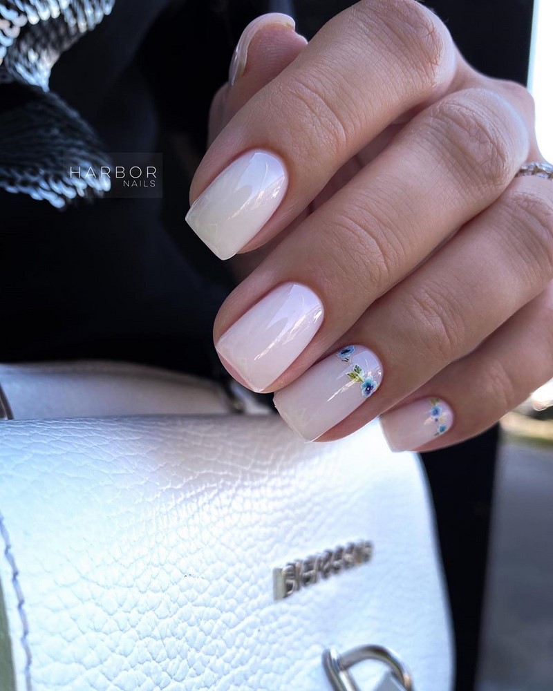 Цветочный маникюр 2026: фото, идеи маникюра с цветами