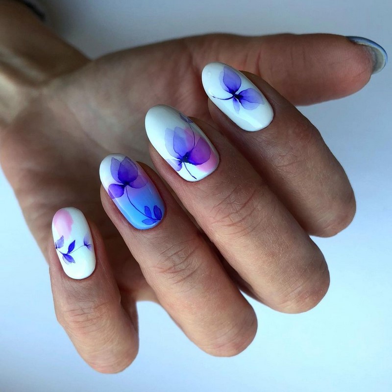 Цветочный маникюр 2026: фото, идеи маникюра с цветами