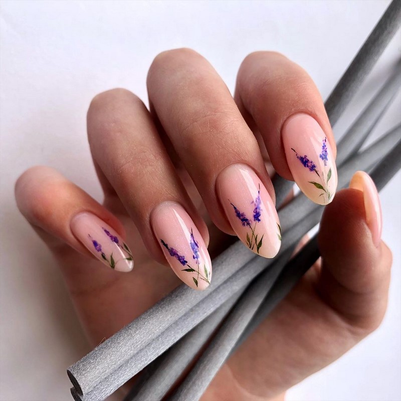 Цветочный маникюр 2026: фото, идеи маникюра с цветами