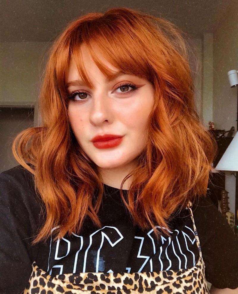 Самые модные челки 2026: фото стрижек с челкой