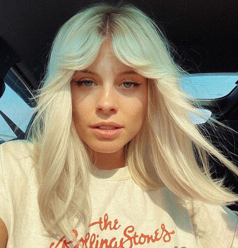 Самые модные челки 2026: фото стрижек с челкой