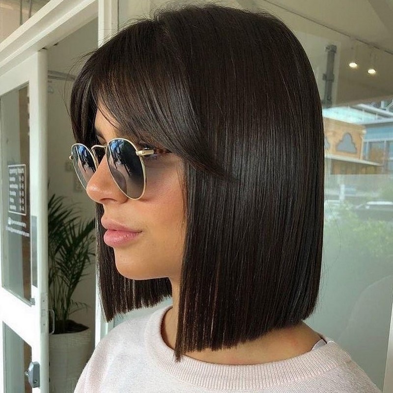 Самые модные челки 2026: фото стрижек с челкой