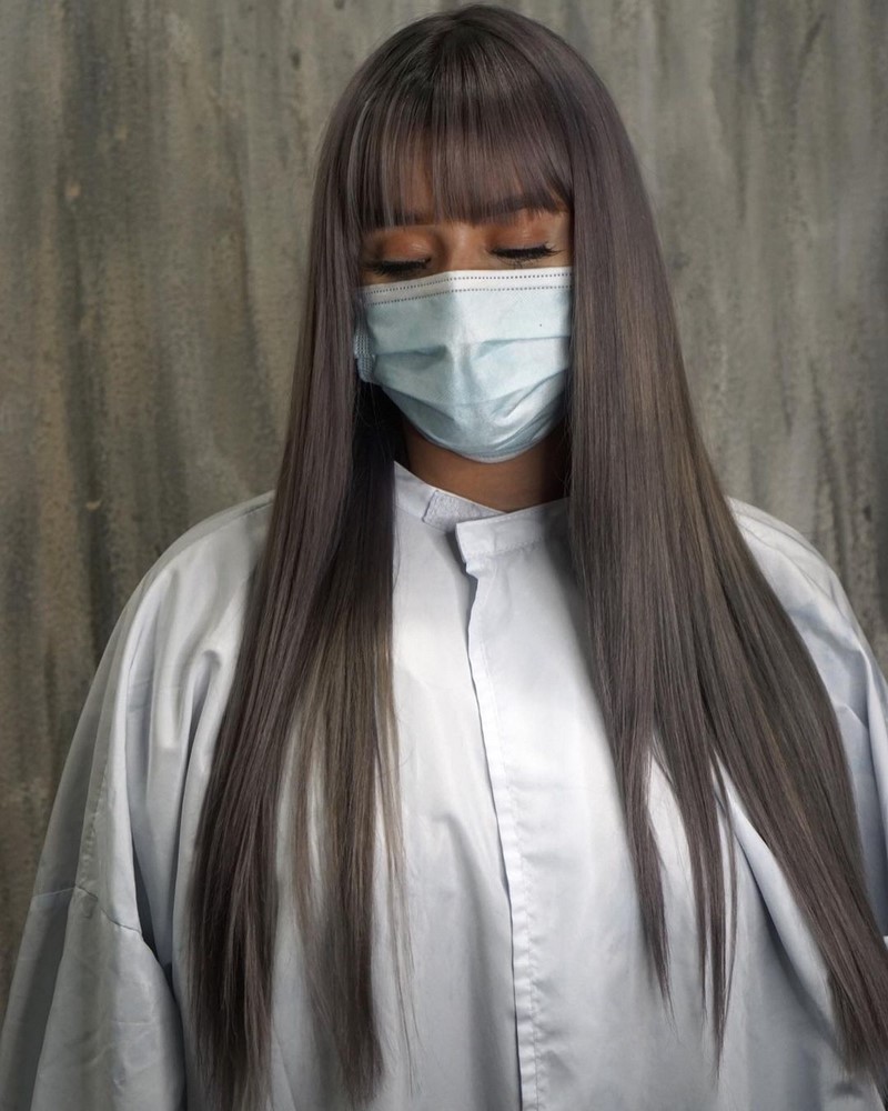 Самые модные челки 2026: фото стрижек с челкой