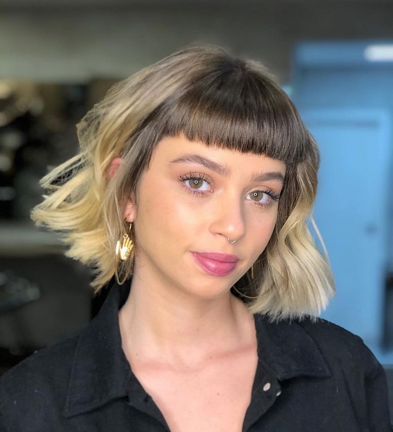 Самые модные челки 2026: фото стрижек с челкой