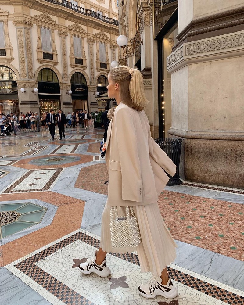 Что носить весной 2026? Самые модные луки весна – фото, идеи, примеры