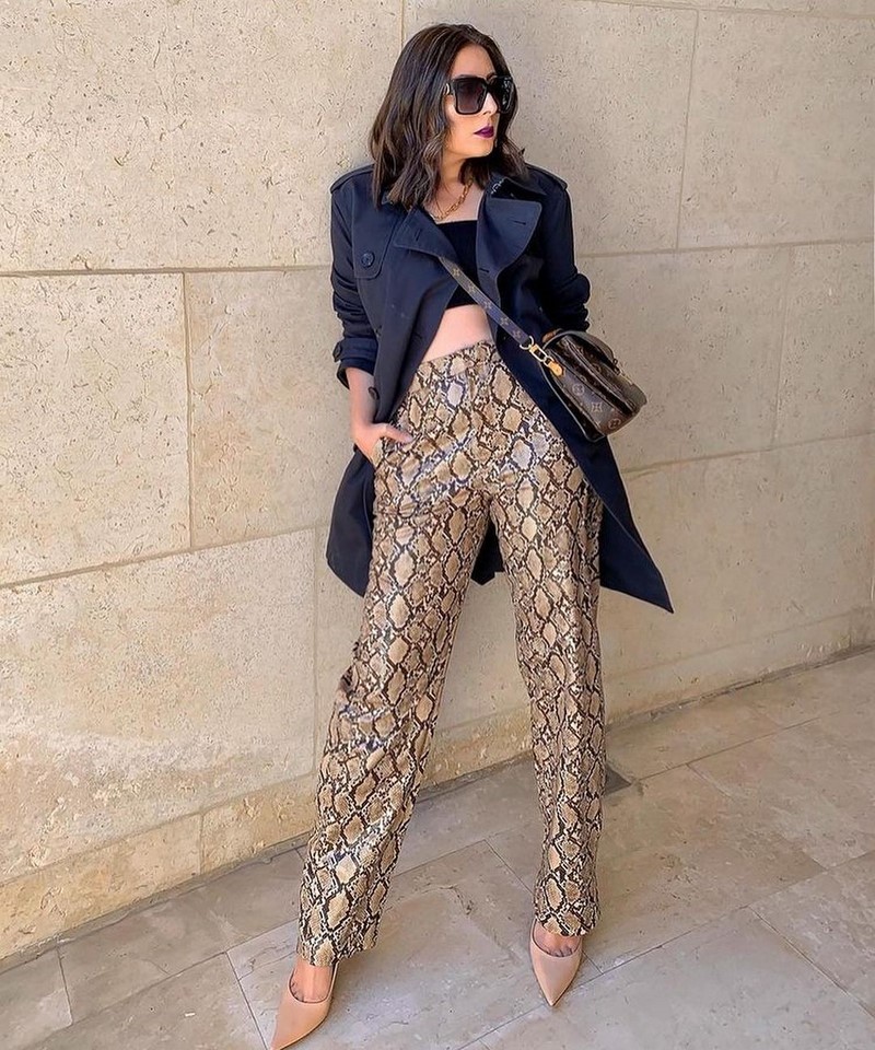 Изумительные брюки весна-лето 2026: топ-10 трендов, новые и свежие образы с брюками