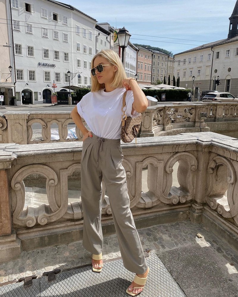 Изумительные брюки весна-лето 2026: топ-10 трендов, новые и свежие образы с брюками