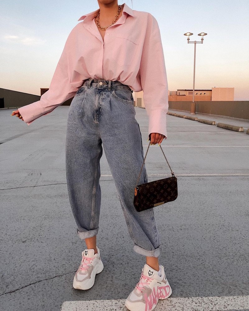 Изумительные брюки весна-лето 2026: топ-10 трендов, новые и свежие образы с брюками