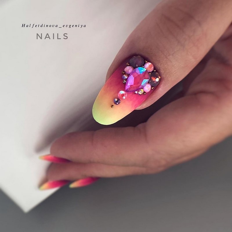 Красивый маникюр омбре 2026: фото, идеи, новинки, тренды