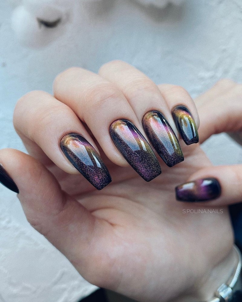 Трендовый маникюр «кошачий глаз» 2026: идеи дизайна ногтей