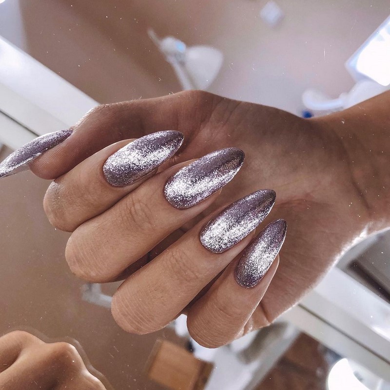 Трендовый маникюр «кошачий глаз» 2026: идеи дизайна ногтей