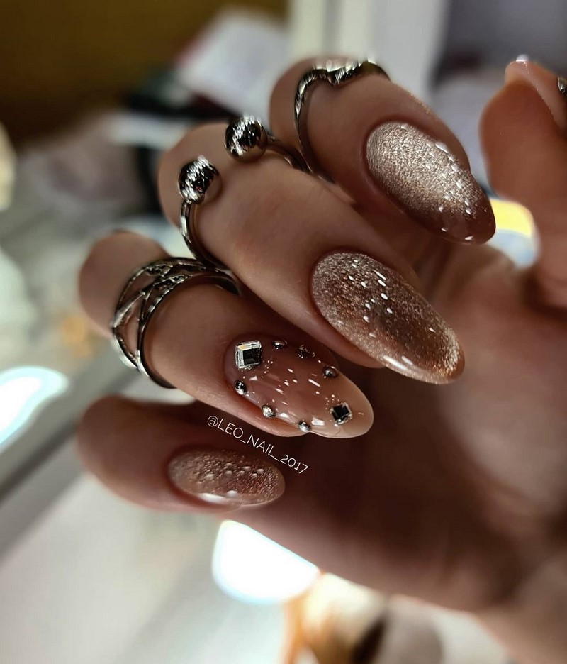 Трендовый маникюр «кошачий глаз» 2026: идеи дизайна ногтей
