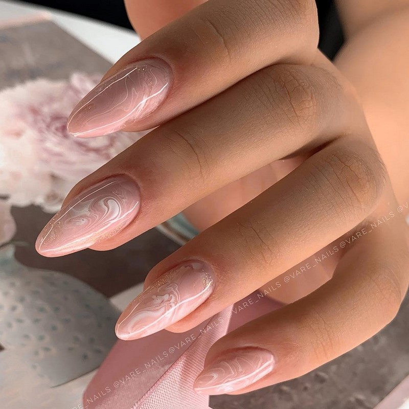 Модный маникюр весна 2026 — тренды, идеи, новинки на фото