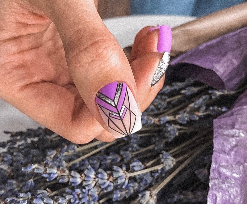 Модный маникюр весна 2026 — тренды, идеи, новинки на фото