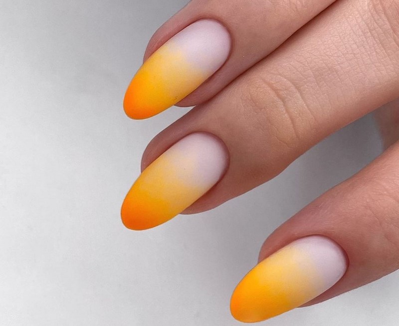 Модный маникюр весна 2026 — тренды, идеи, новинки на фото