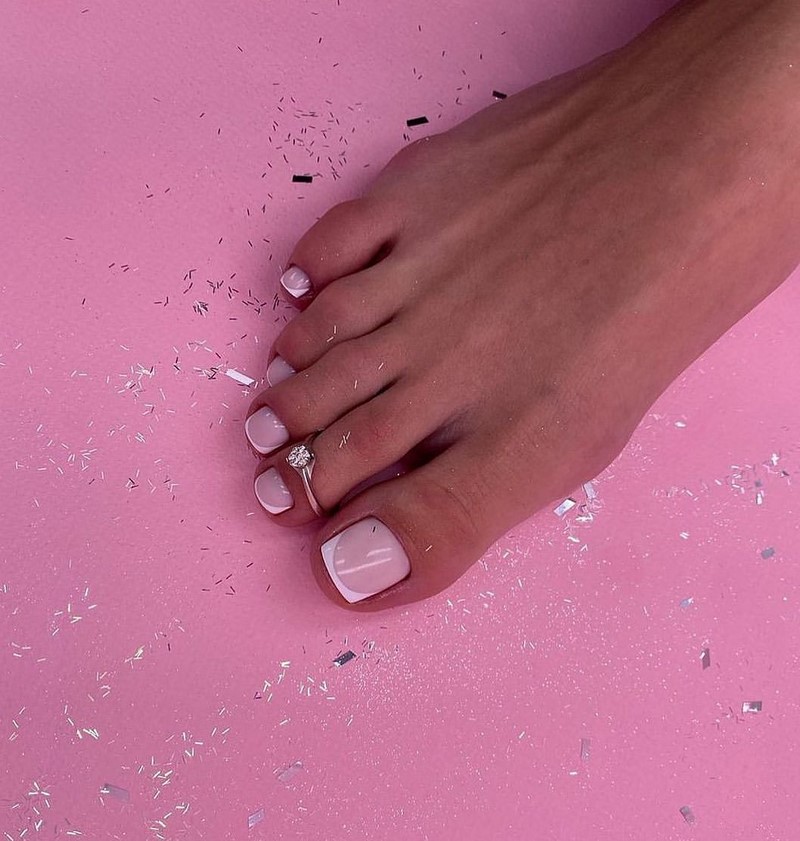 Модный педикюр 2026: дизайны и тенденции — фото