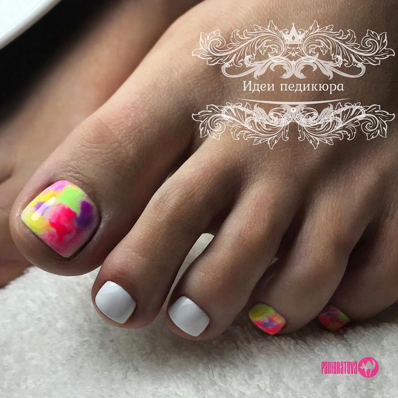 Модный педикюр 2026: дизайны и тенденции — фото
