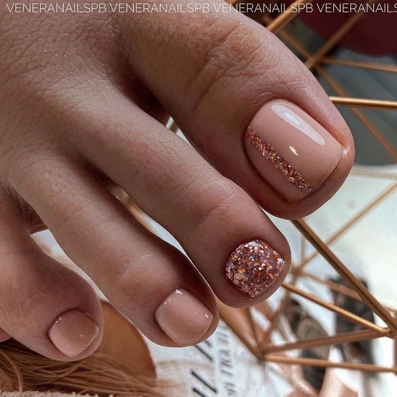 Модный педикюр 2026: дизайны и тенденции — фото